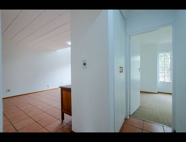 2 BEDROOM APARTMENT FOR SALE IN RIETVALLEIRAND